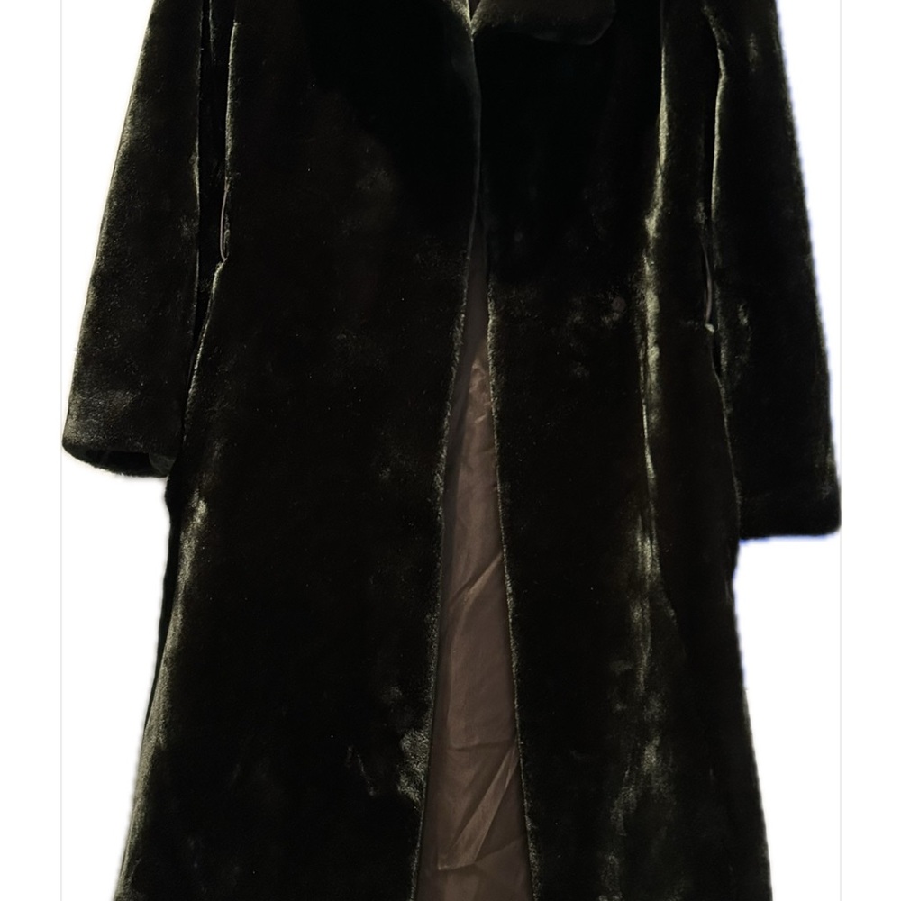 Luxurious Black Fur Coat